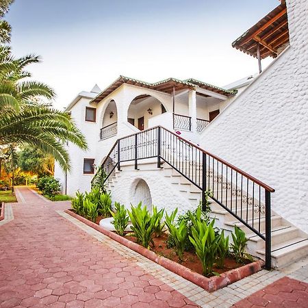 Merit Cyprus Gardens Holiday Famagusta  Bagian luar foto