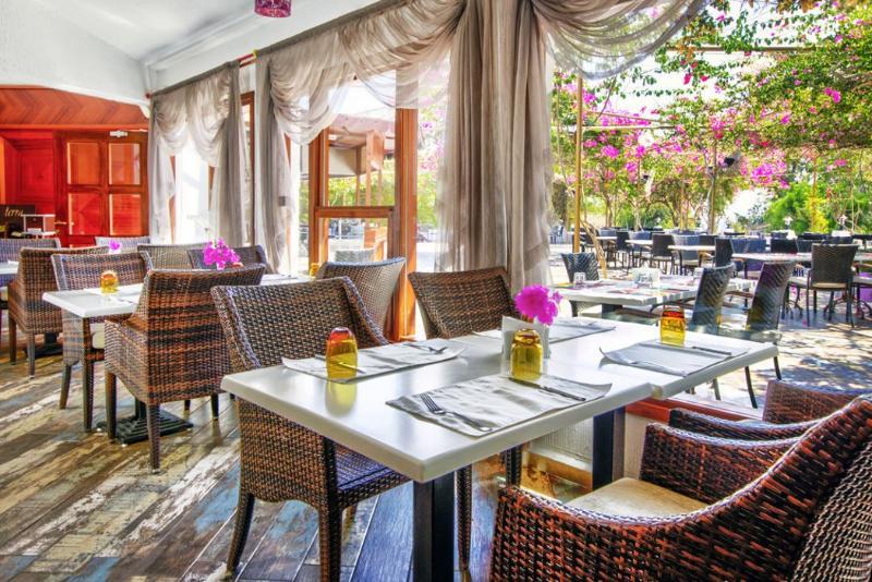 Merit Cyprus Gardens Holiday Famagusta  Bagian luar foto