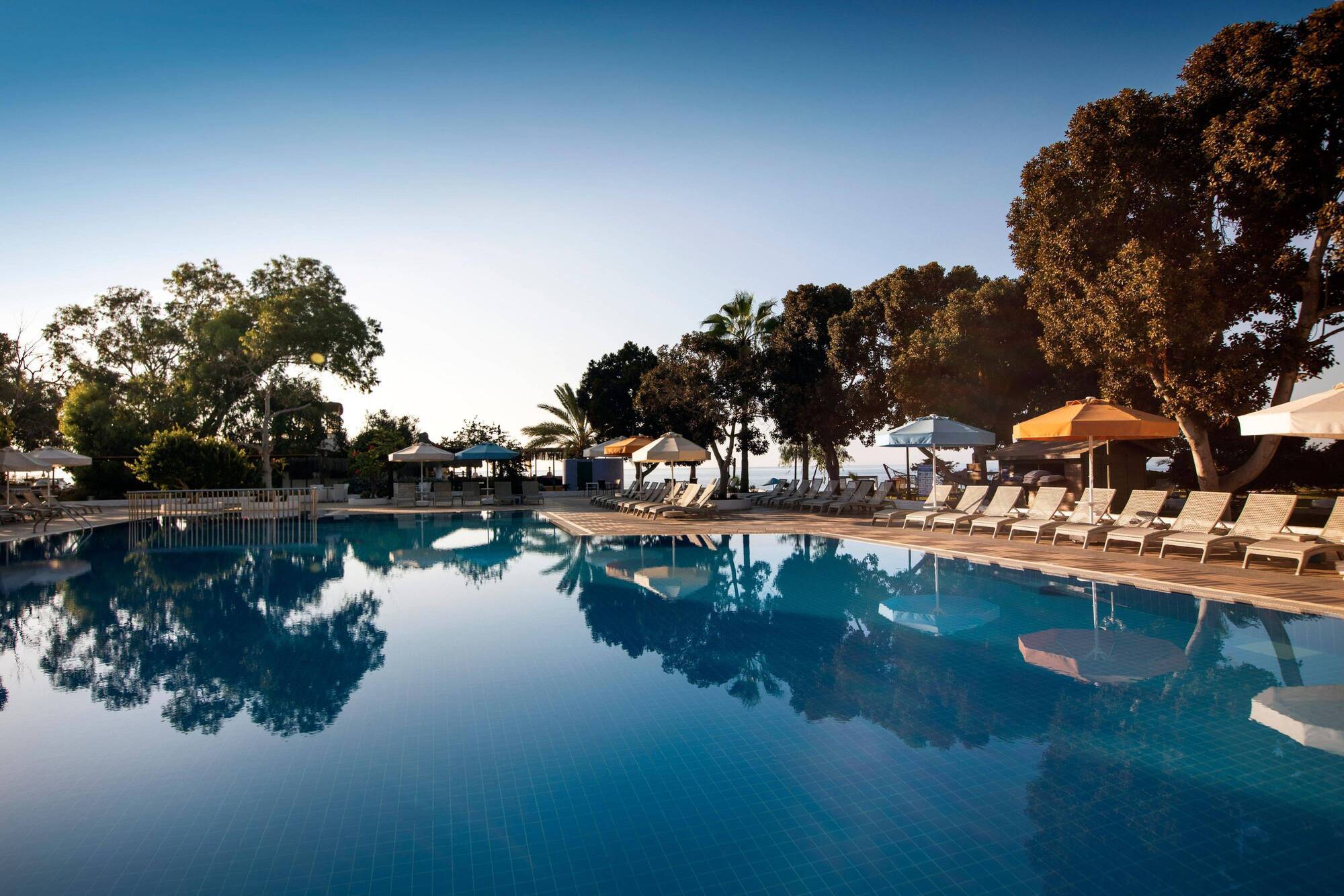 Merit Cyprus Gardens Holiday Famagusta  Bagian luar foto