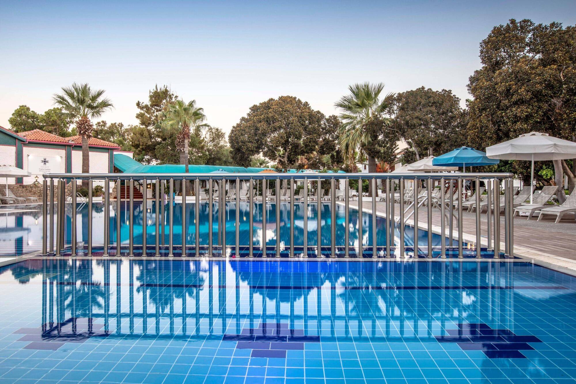 Merit Cyprus Gardens Holiday Famagusta  Bagian luar foto