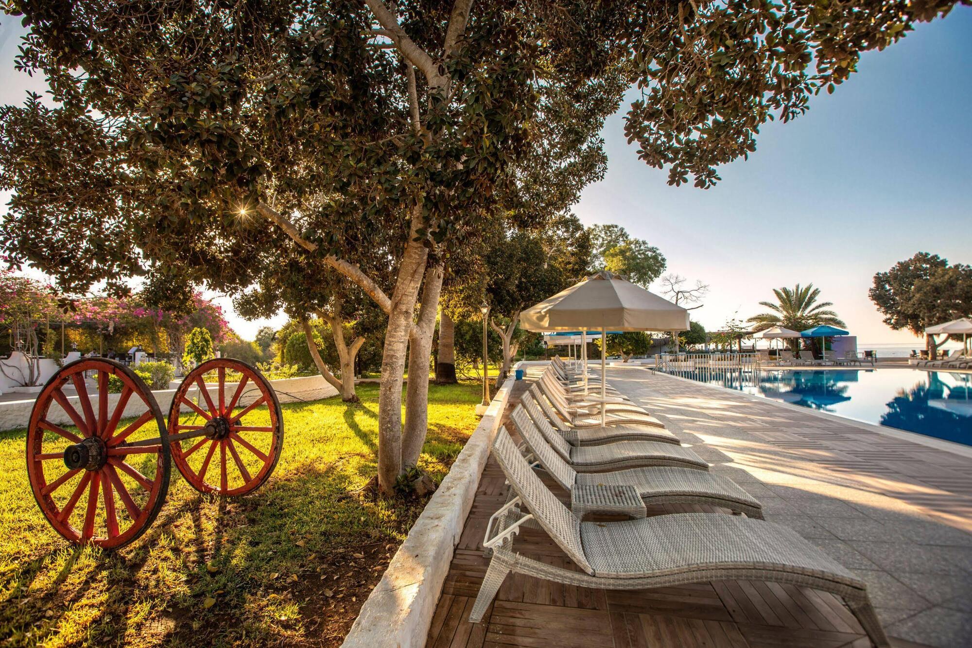 Merit Cyprus Gardens Holiday Famagusta  Bagian luar foto